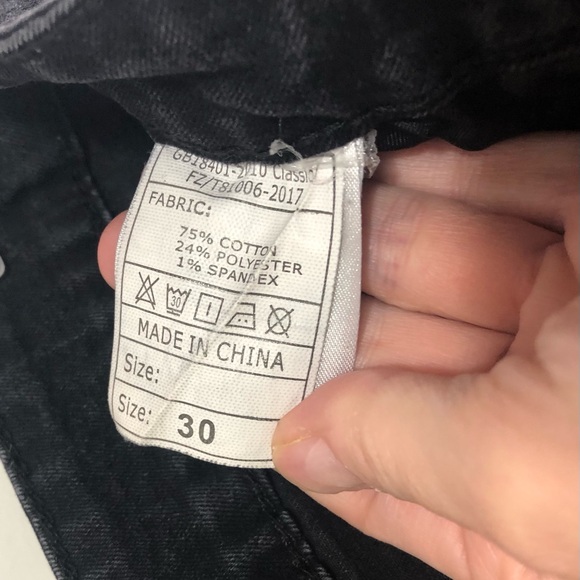 Black and gray men’s jeans with roses size 30. - Picture 8 of 10